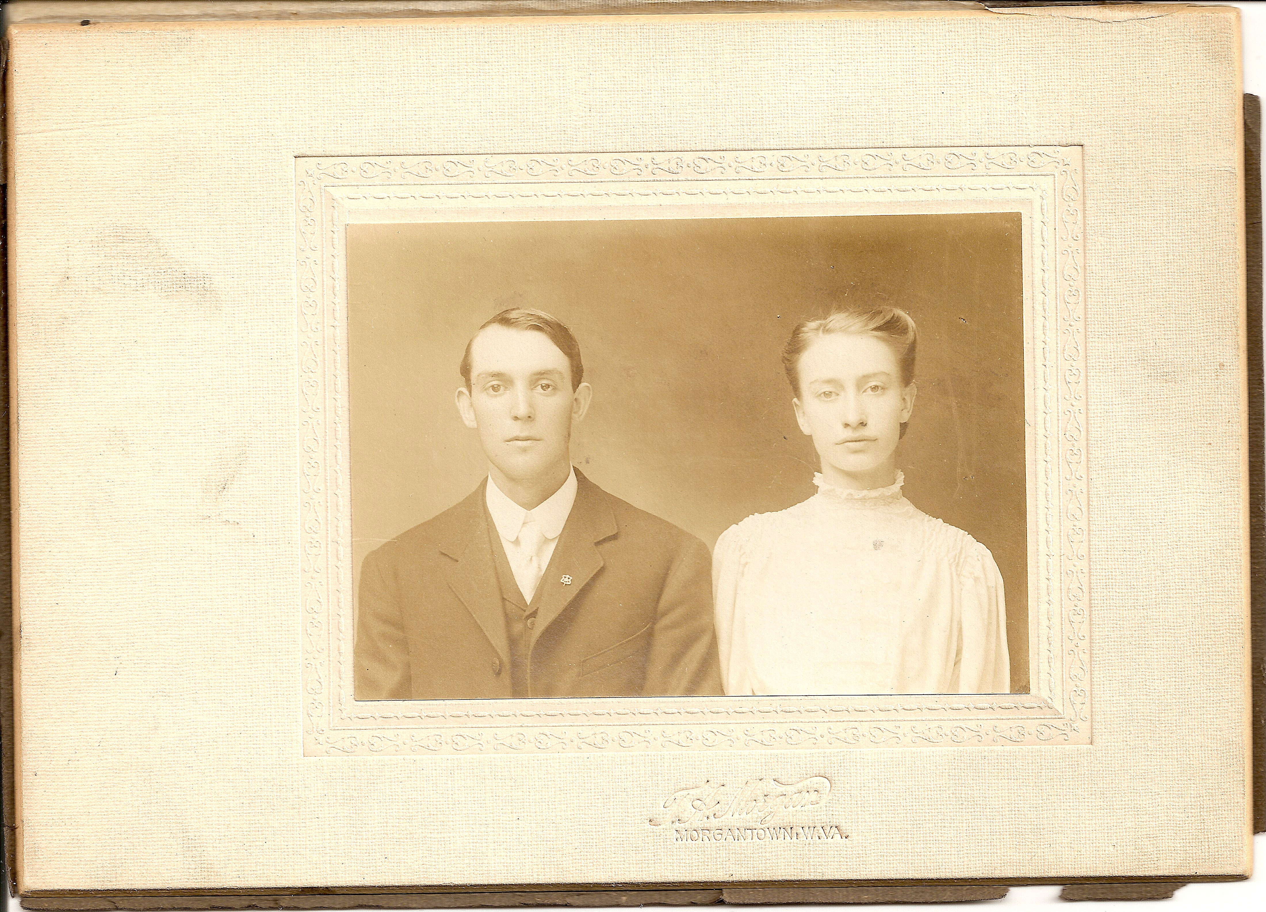 Martin-Georgiana_Dotson__1906.jpg